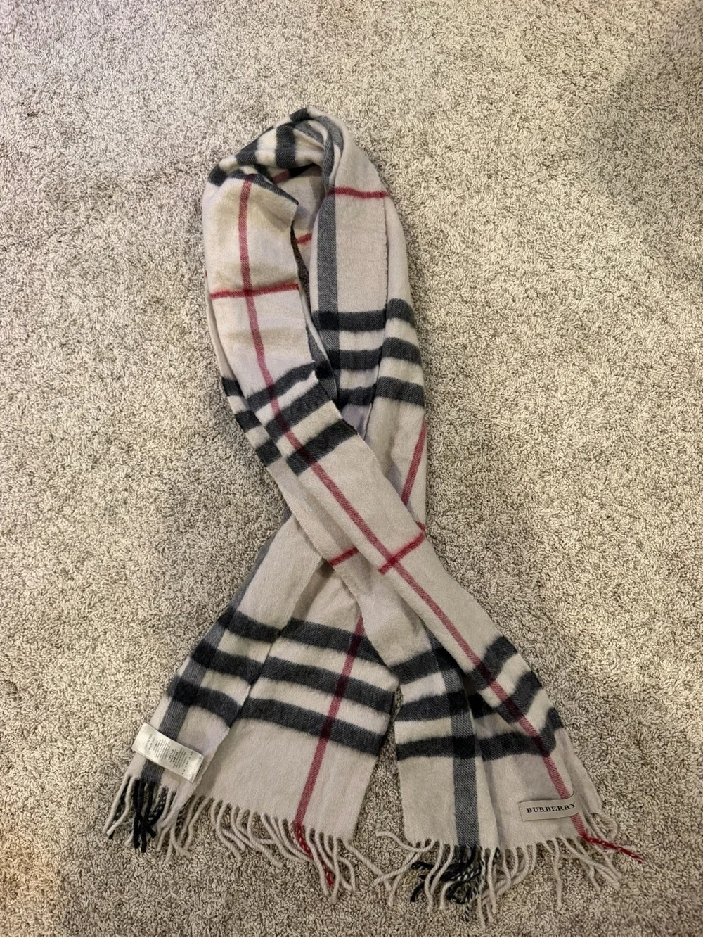 Burberry unisex nova